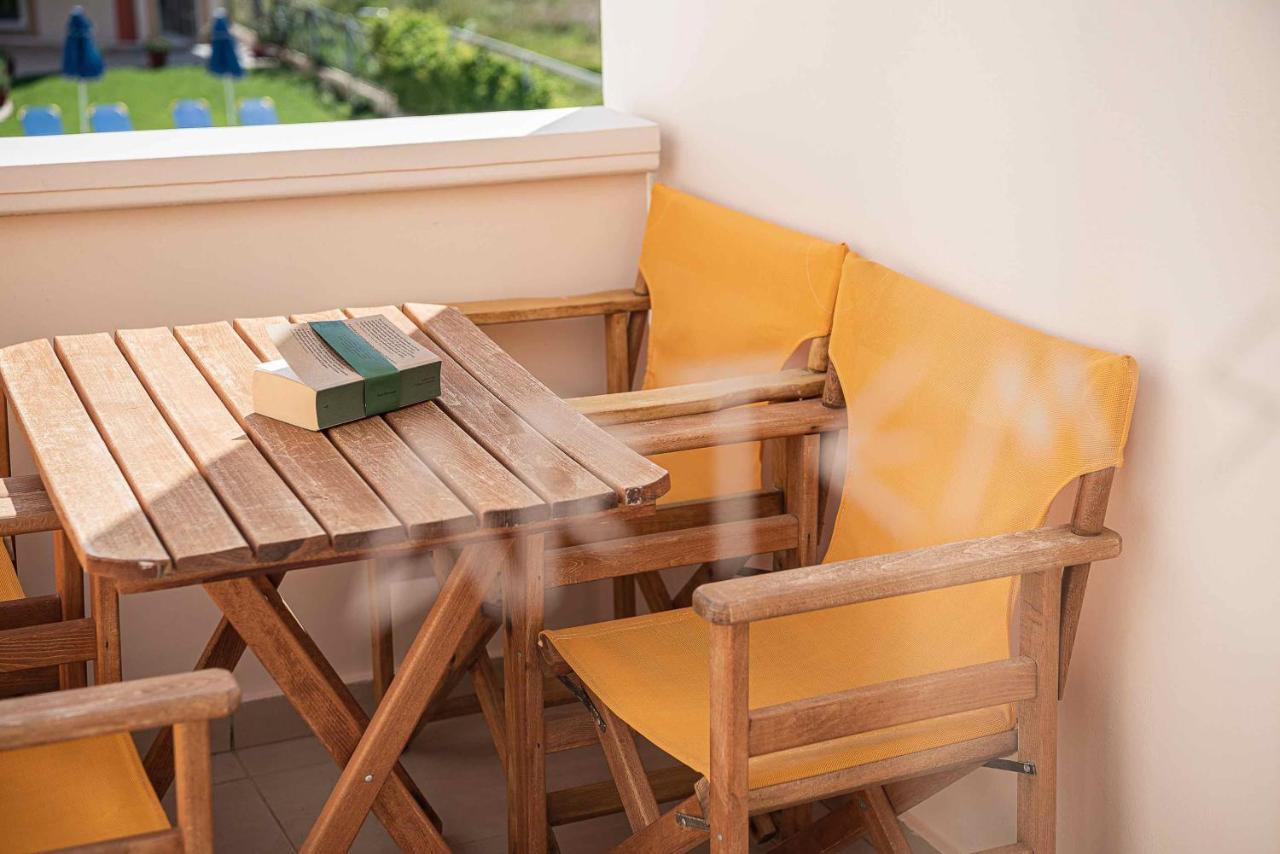 Artemis Apartments Stalós Екстериор снимка