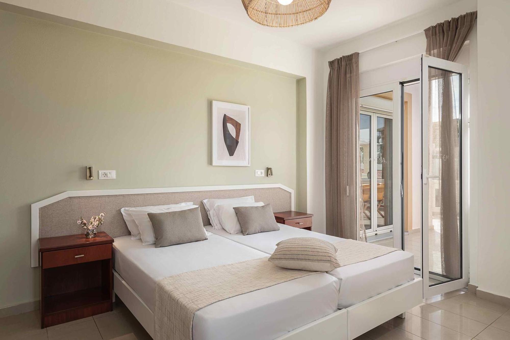 Artemis Apartments Stalós Стая снимка