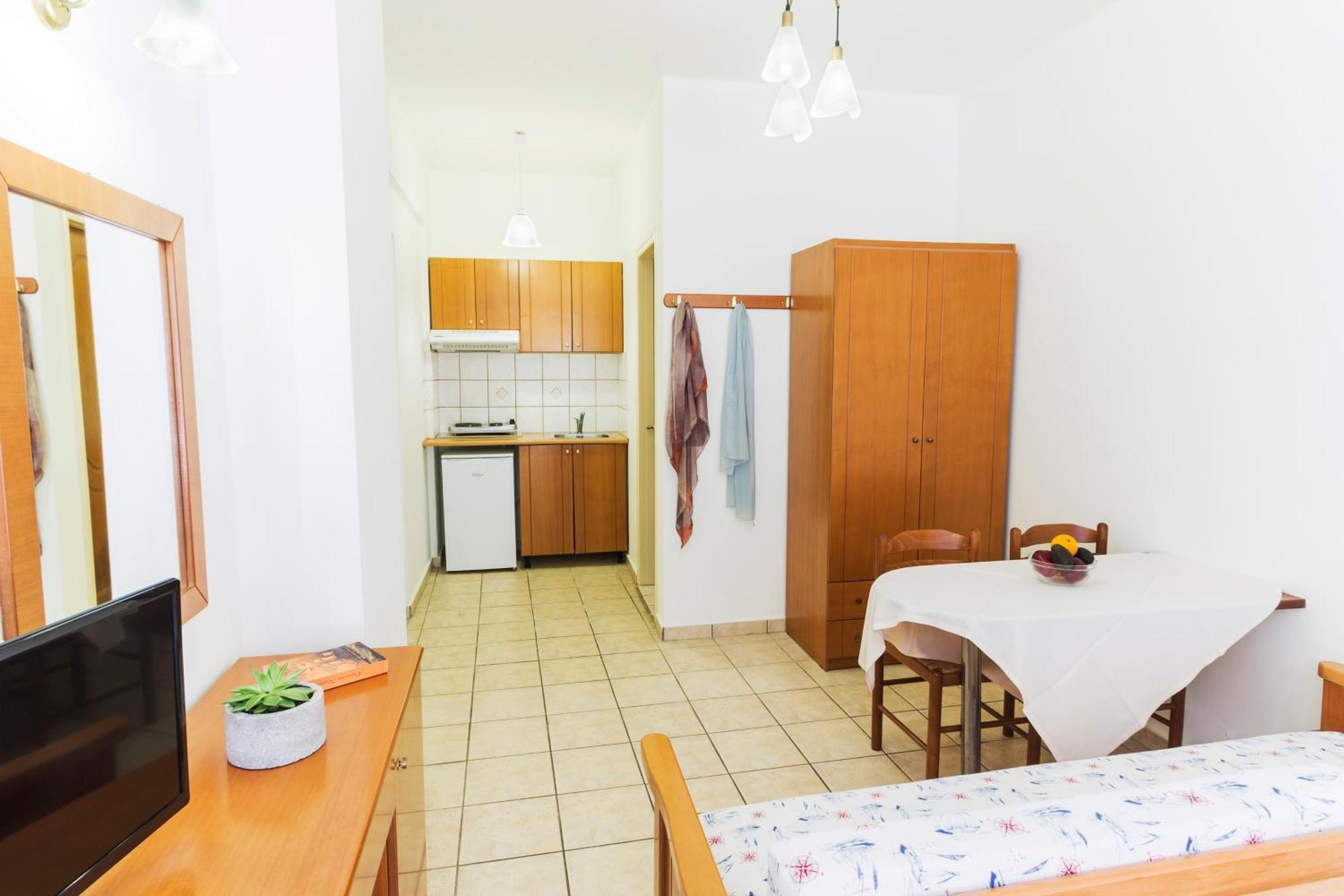 Artemis Apartments Stalós Екстериор снимка