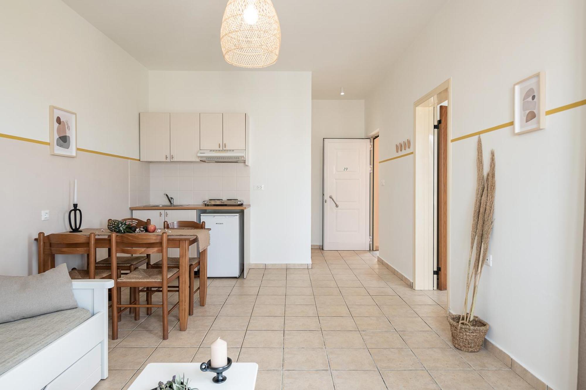 Artemis Apartments Stalós Стая снимка