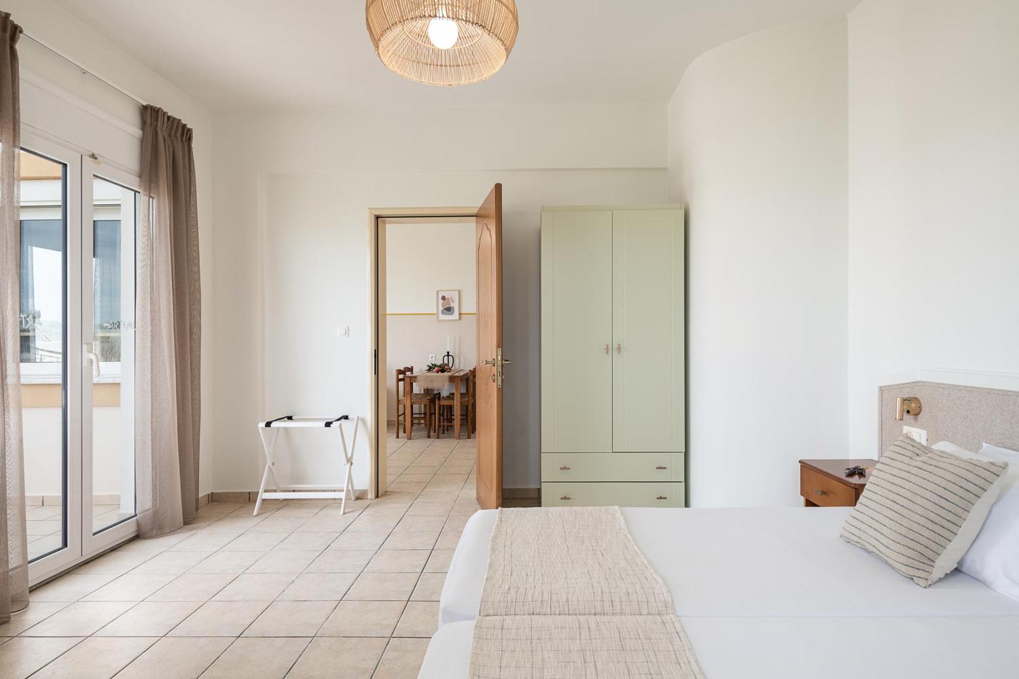 Artemis Apartments Stalós Стая снимка