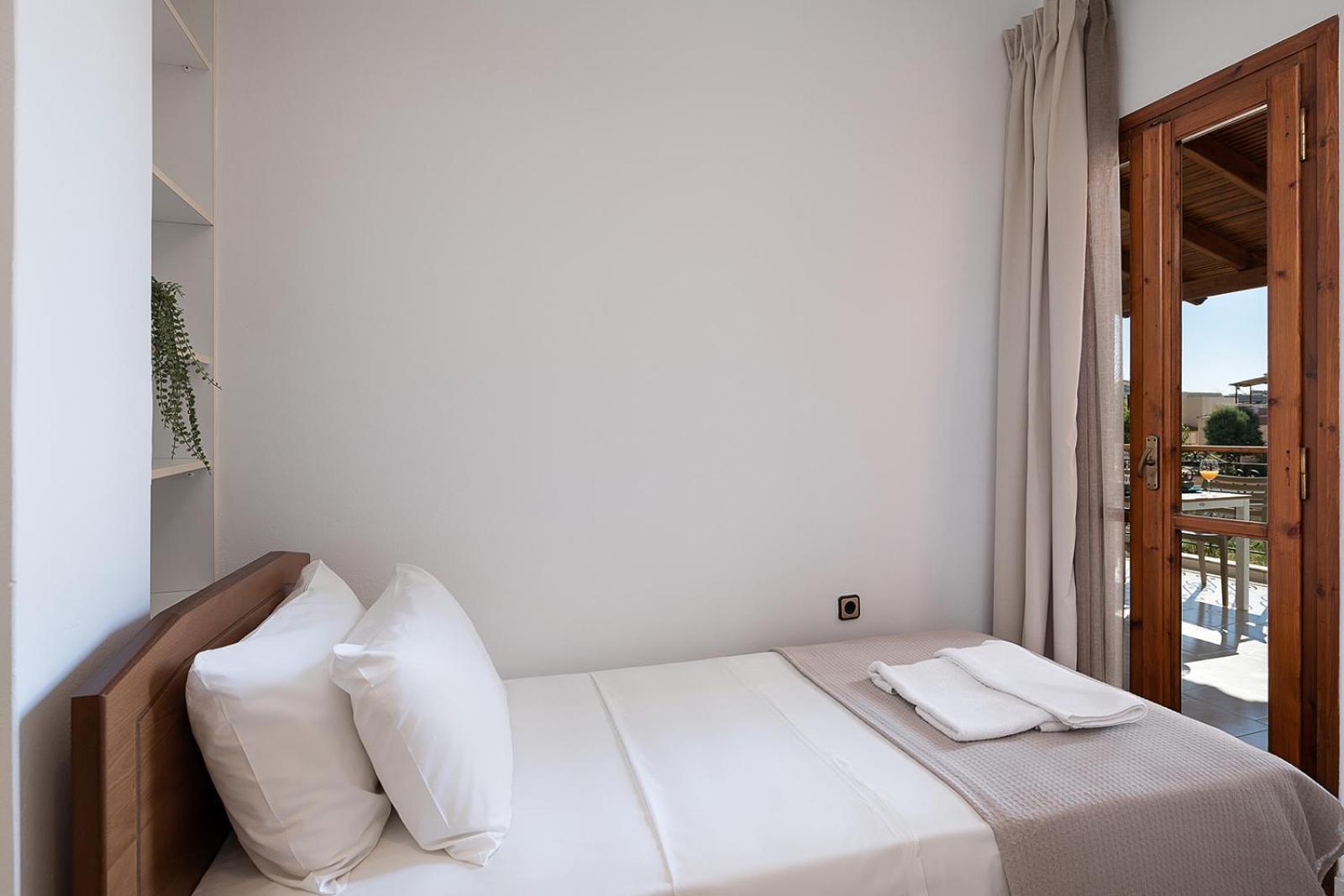 Artemis Apartments Stalós Стая снимка
